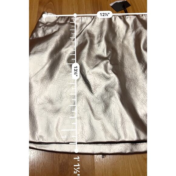 Women's Metallic Mini Skirt - Future Collective Champagne XXS New - Picture 6 of 6
